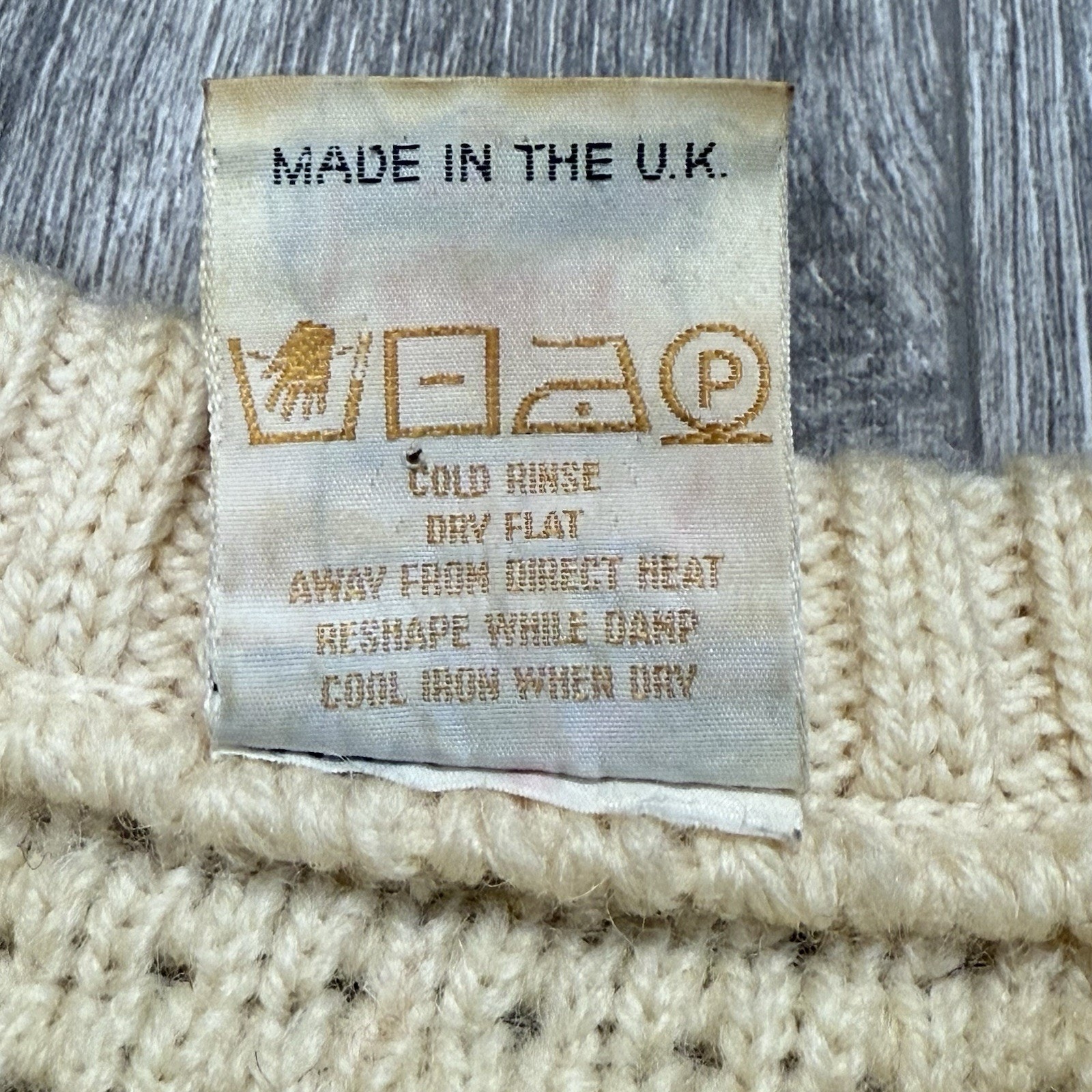 Vintage St. Bernard Pure Wool Fisherman Cable Knit Sweater Womens M Made In Uk — image 4 of 7